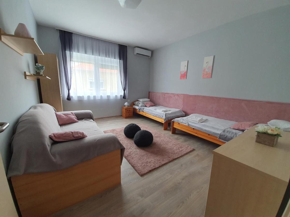 Flamingo Apartment Sárvár Exteriér fotografie